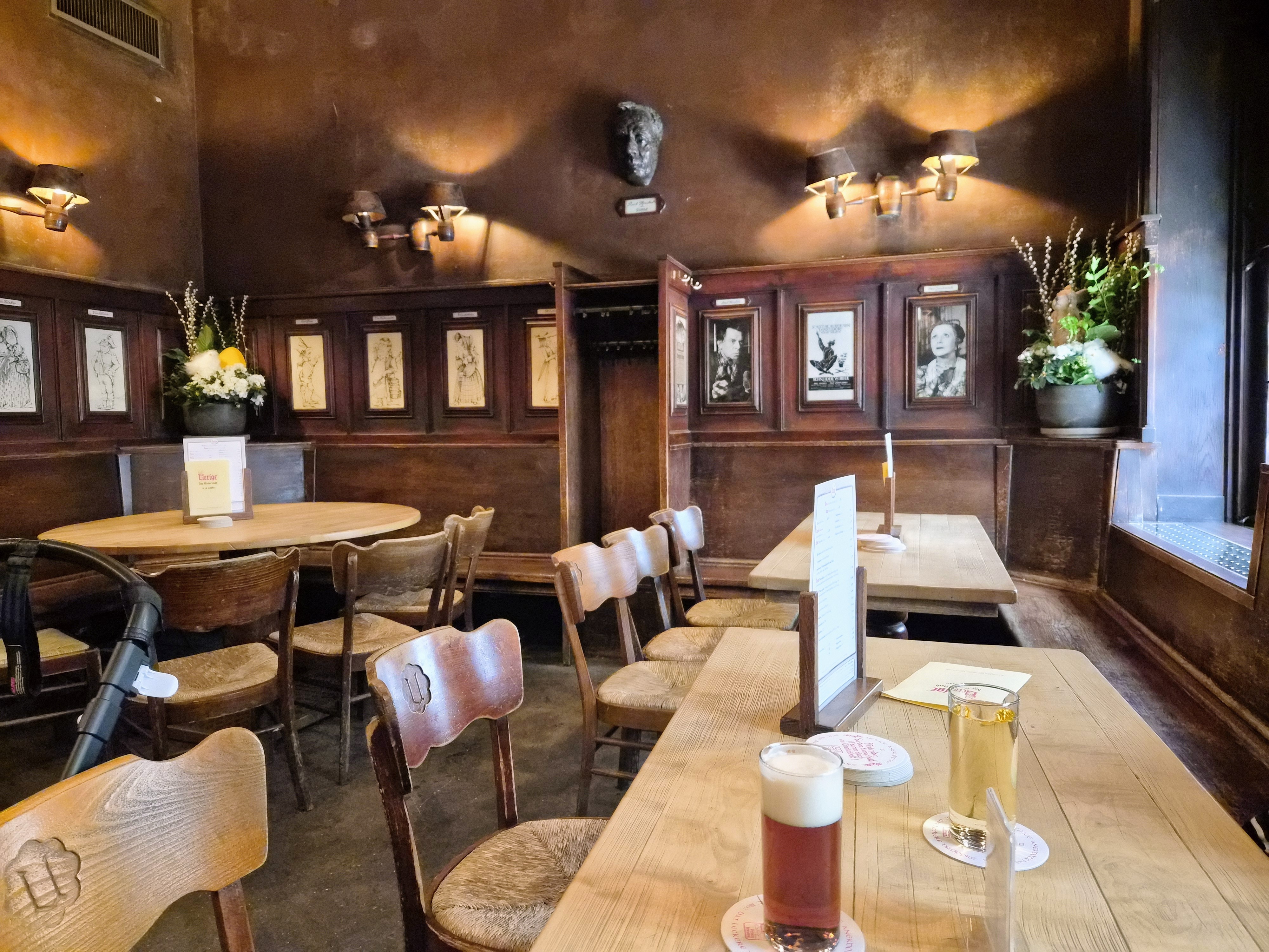 Inside Uerige, Düsseldorf
