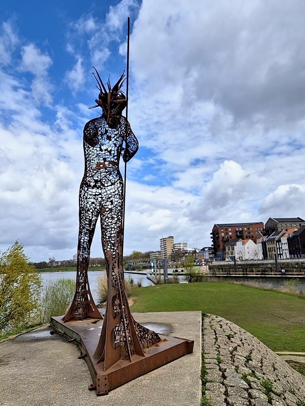 Sculpture by the Maas river, Venlo